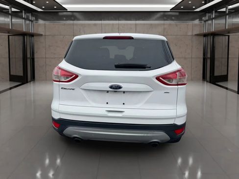 Used 2016 Ford Escape SE image 5