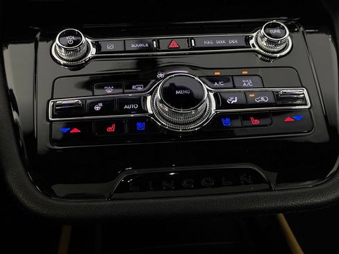 Used 2022 Lincoln Corsair Reserve w/ Equipment Group 201A FWD image 21