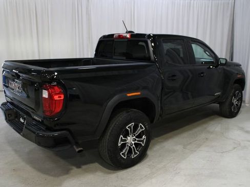 Used 2024 GMC Canyon AT4 w/ AT4 Premium Package image 33