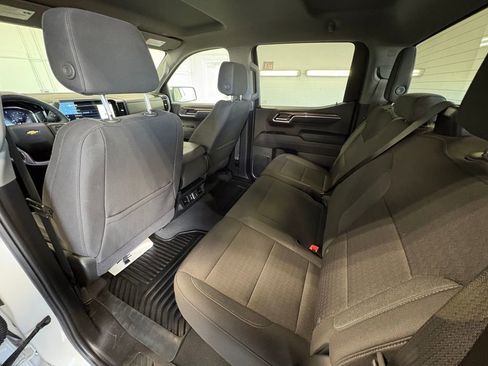 Used 2025 Chevrolet Silverado 1500 LT image 25