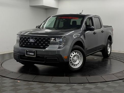Used 2025 Ford Maverick XL FWD image 3