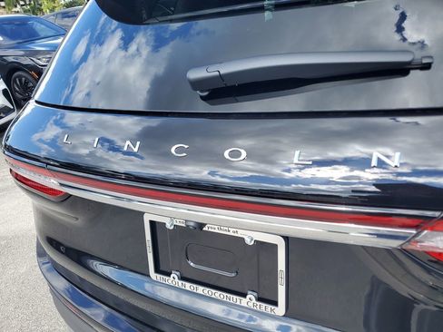 New 2026 Lincoln Corsair Premiere FWD image 5