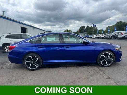 Used 2022 Honda Accord Sport image 1