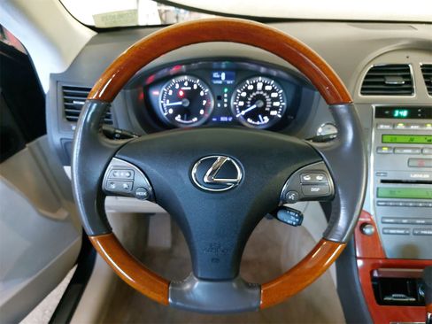 Used 2011 Lexus ES 350 image 16