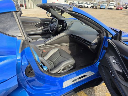 Used 2025 Chevrolet Corvette E-Ray AWD/4WD image 45