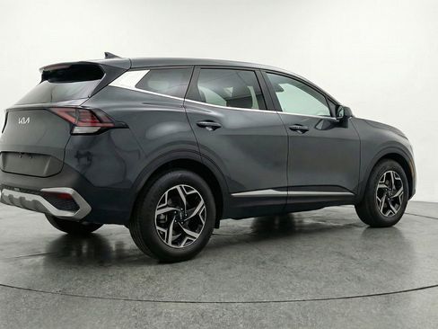 Used 2025 Kia Sportage LX image 9