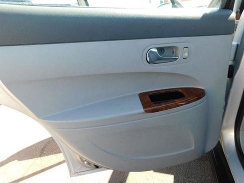 Used 2005 Buick LaCrosse CX w/ Silver Convenience Package image 14