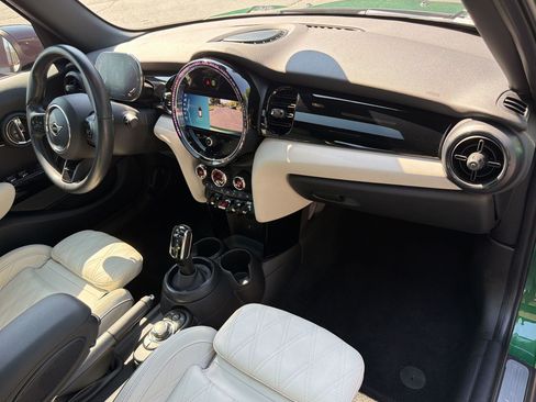 Used 2022 MINI Cooper S w/ Signature Upholstery Package FWD image 31