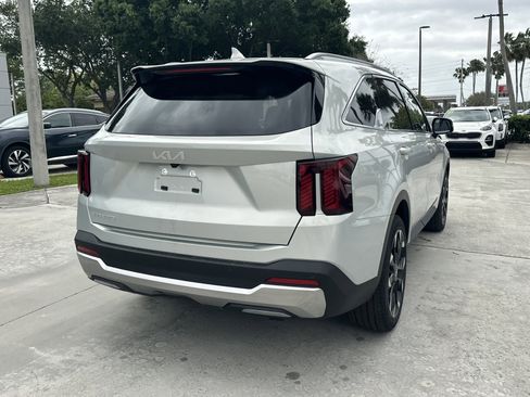 New 2026 Kia Sorento SX FWD image 9