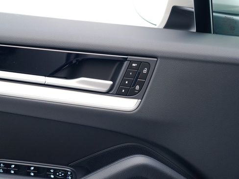 New 2026 Porsche Cayenne Coupe image 24