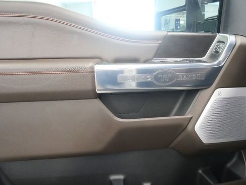 Used 2025 Ford F450 King Ranch w/ FX4 Off-Road Package image 17