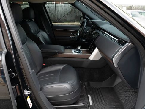 Used 2023 Land Rover Range Rover Long Wheelbase Autobiography AWD/4WD image 17