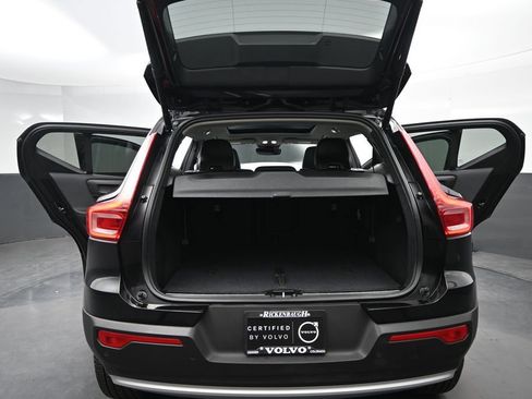 Used 2024 Volvo XC40 B5 Ultimate w/ Protection Package Premier AWD/4WD image 18