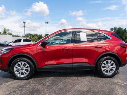 Used 2023 Ford Escape Active AWD/4WD image 9