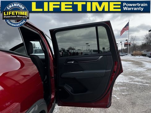 Used 2024 GMC Acadia AT4 w/ LPO, Floor Liner Package image 32