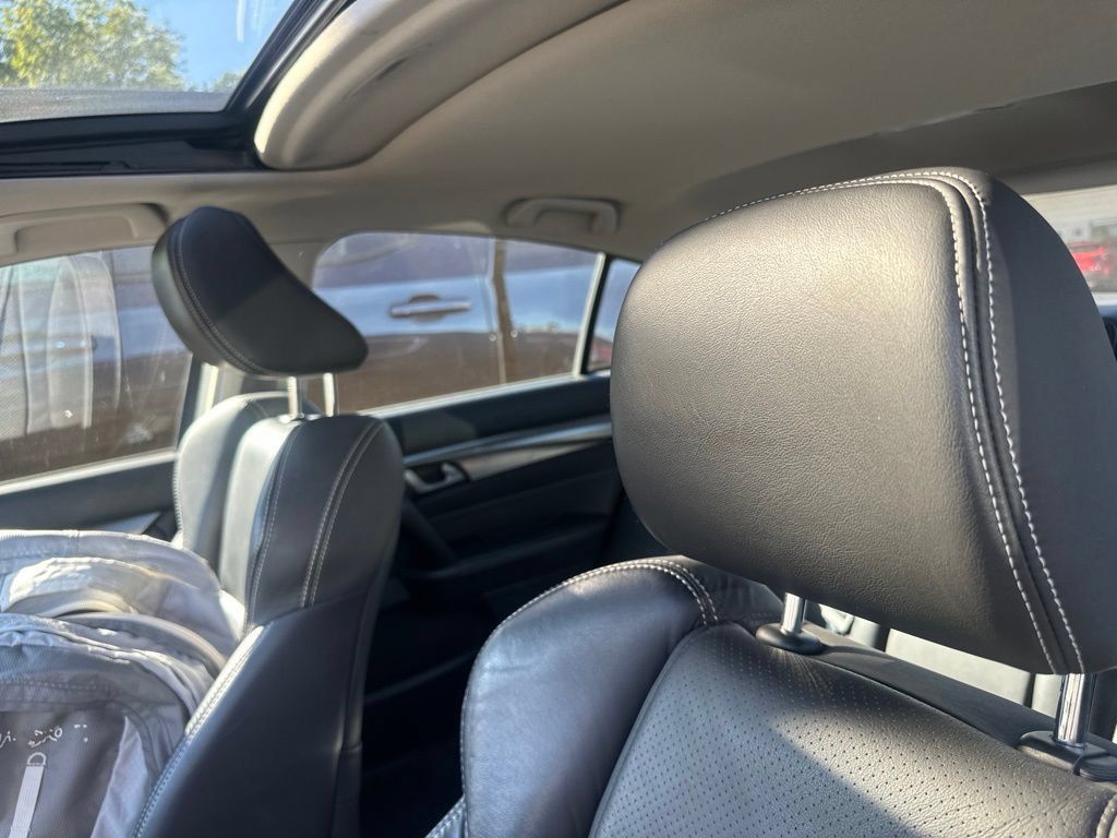 Used 2011 Acura TL w/ Technology Package AWD/4WD image 31