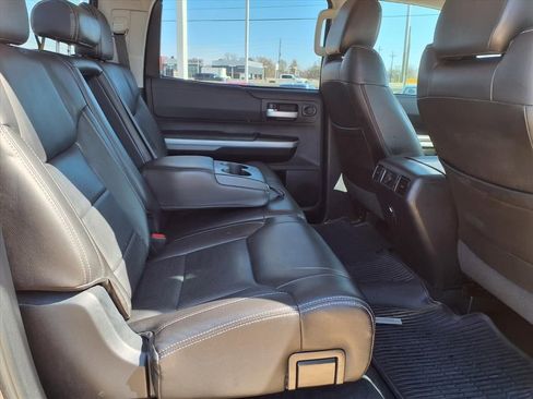 Certified 2018 Toyota Tundra SR5 image 20
