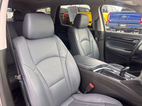 Used 2021 Buick Enclave Premium w/ Sun and Sites Package AWD/4WD image 25