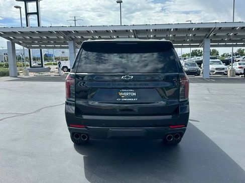 Certified 2025 Chevrolet Suburban Z71 AWD/4WD image 5