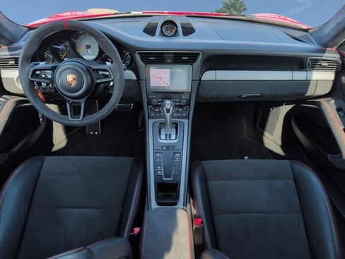 Used 2018 Porsche 911 GT3 image 23