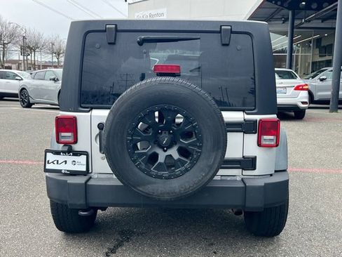 Used 2011 Jeep Wrangler Unlimited Sport image 6