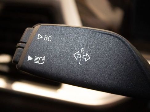 Used 2025 BMW X5 xDrive50e image 26