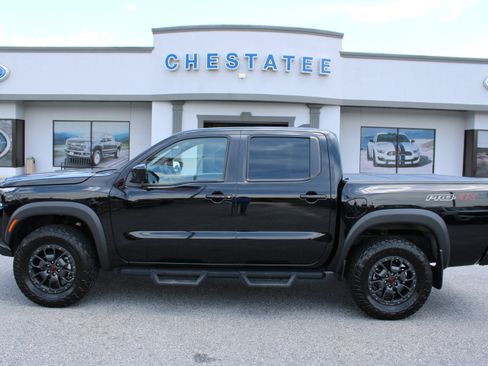 Used 2022 Nissan Frontier PRO-4X w/ Pro-4X Premium Package AWD/4WD image 1