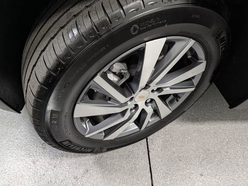 Used 2022 Chevrolet Equinox LT image 9