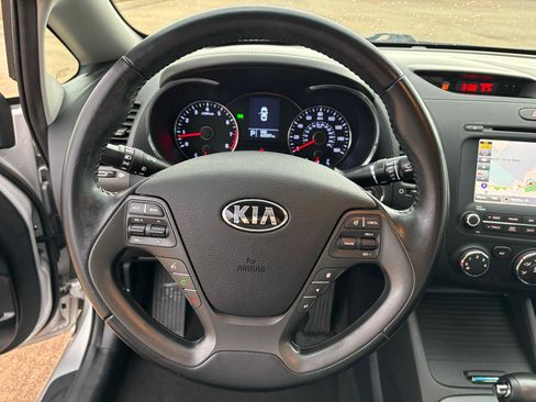 Used 2016 Kia Forte EX w/ EX Premium Package FWD image 14