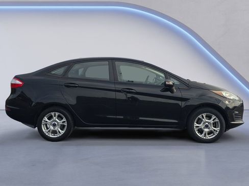 Used 2016 Ford Fiesta SE image 6
