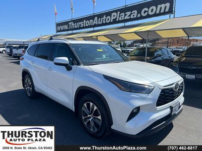 Used 2023 Toyota Highlander XLE