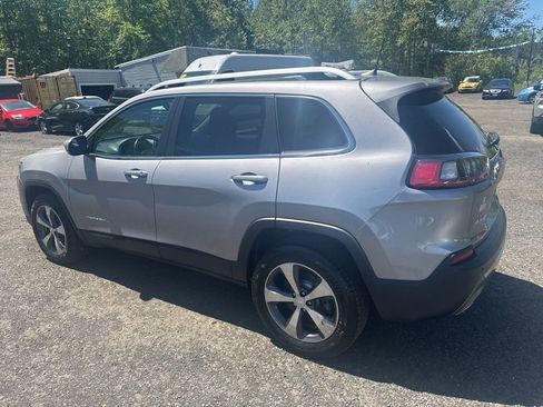 Used 2019 Jeep Cherokee Limited AWD/4WD image 15