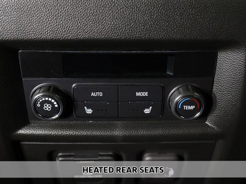 Used 2023 Chevrolet Traverse Premier AWD/4WD image 9