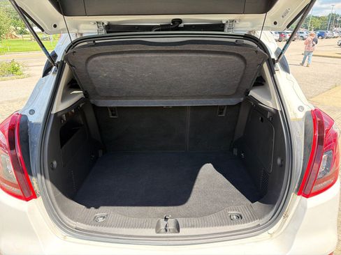 Used 2019 Buick Encore Essence w/ Experience Buick Package FWD image 10
