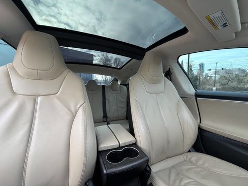 Used 2013 Tesla Model S Performance image 13