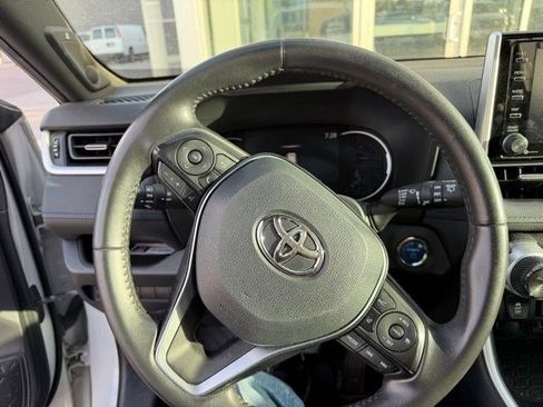 Used 2019 Toyota RAV4 XSE AWD/4WD image 13