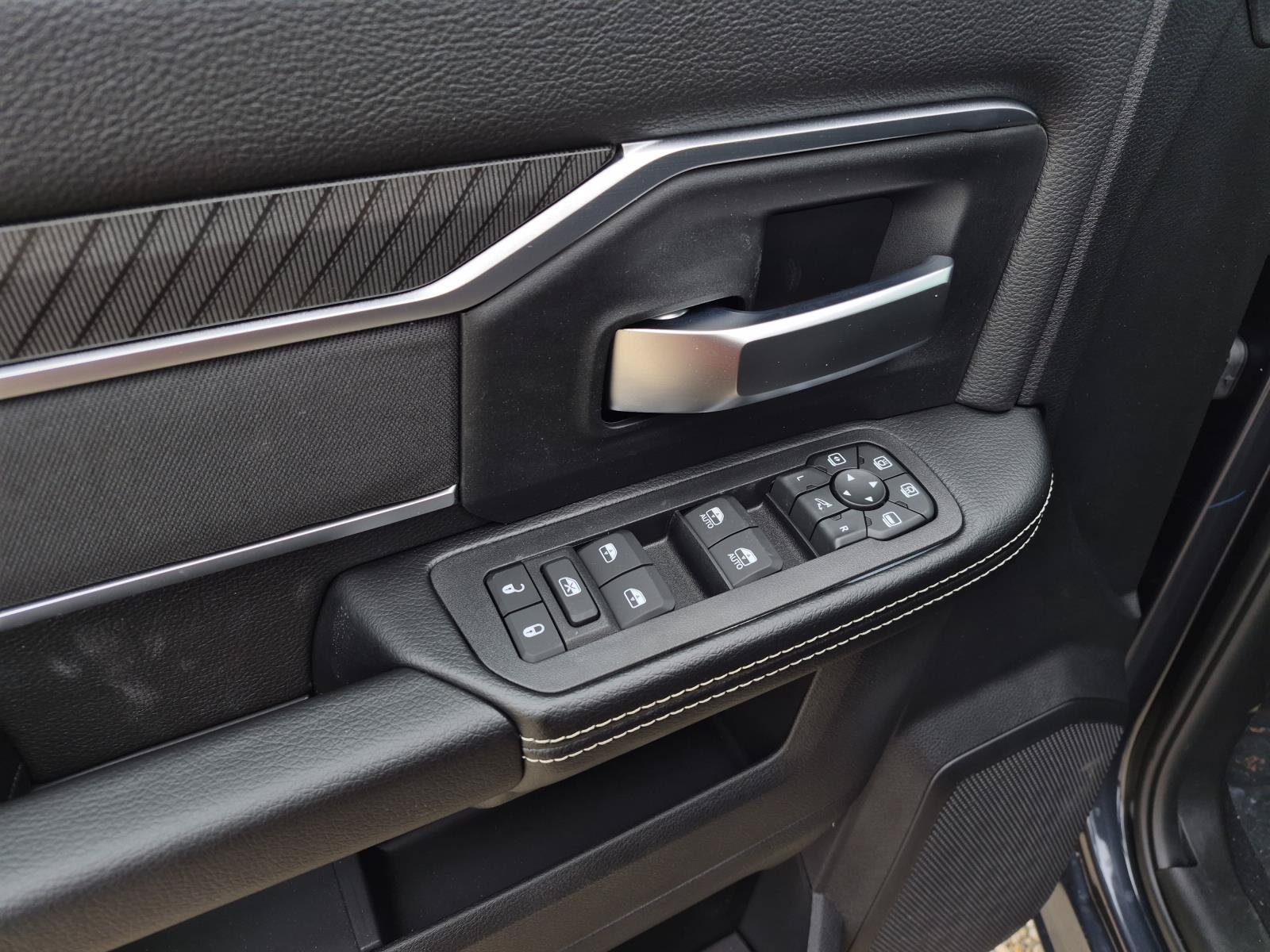 New 2026 RAM 3500 Lone Star AWD/4WD image 12