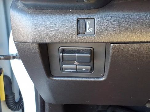 Used 2024 GMC Canyon AT4 w/ Canyon Safety Plus Package image 21