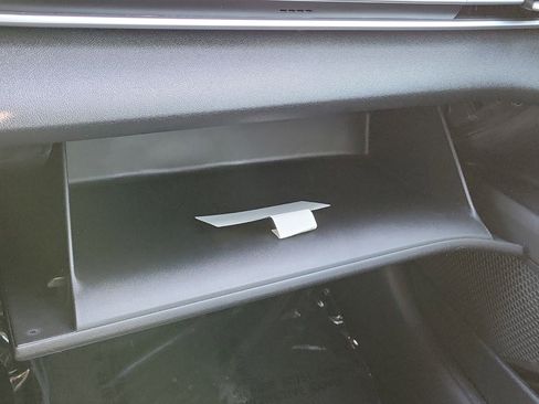 Used 2023 Hyundai Elantra SEL FWD image 29