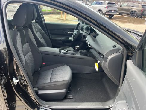New 2026 Nissan Sentra SV w/ SV Convenience Package FWD image 15