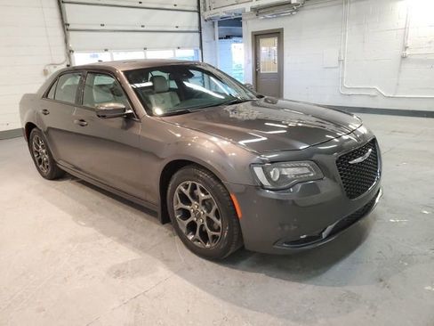 Used 2017 Chrysler 300 S w/ 300S Premium Group AWD/4WD image 9
