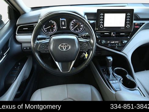 Used 2023 Toyota Camry SE image 14