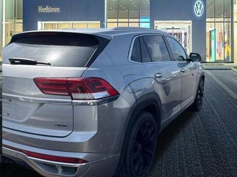Used 2021 Volkswagen Atlas Cross Sport SEL R-Line AWD/4WD image 8