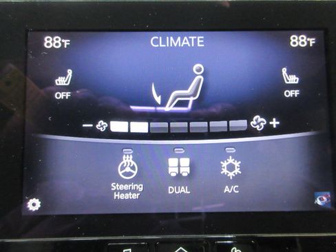 Used 2017 INFINITI Q60 2.0t image 34