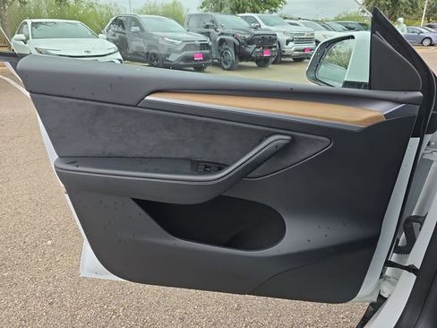 Used 2023 Tesla Model Y Long Range image 25