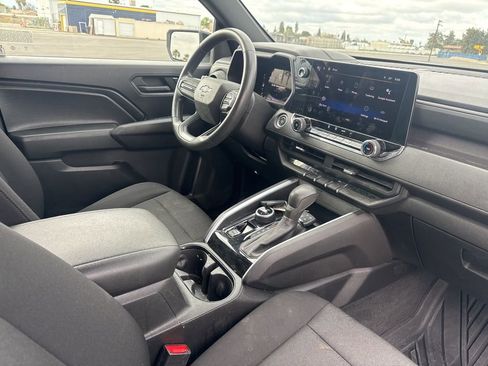 Used 2023 Chevrolet Colorado Trail Boss w/ Technology Package image 17