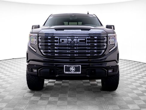 Used 2023 GMC Sierra 1500 Denali Ultimate AWD/4WD image 8