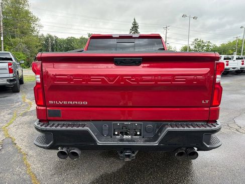 Used 2023 Chevrolet Silverado 1500 LT Trail Boss w/ Convenience Package II AWD/4WD image 5