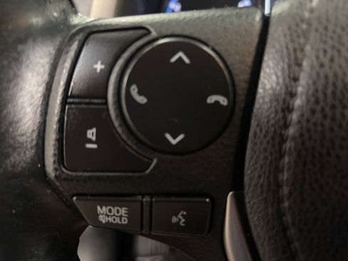 Used 2018 Toyota RAV4 XLE image 12