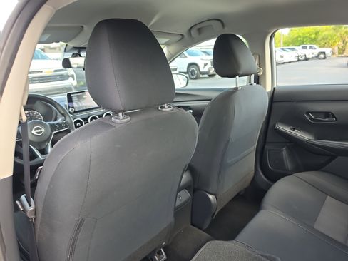 Used 2024 Nissan Sentra SV FWD image 11